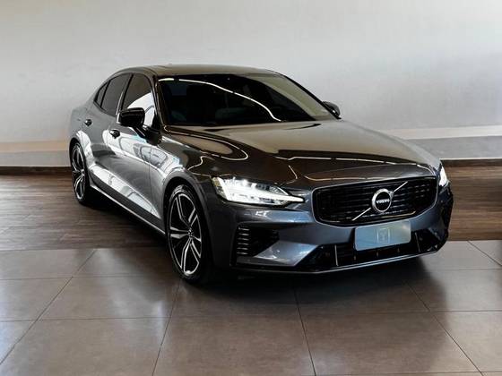 VOLVO S60 2.0 T8 R-DESIGN HÍBRIDO 4P AUTOMÁTICO VOLVO S60 2.0 T8 R-DESIGN HÍBRIDO 4P AUTOMÁTICO